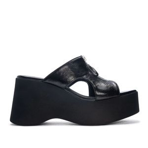 Chinese Laundry Taysha Platform Slide Chunky Mule
 Sandals Band new in box